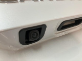 見えにくい後方をカーナビ画面で確認できるので非常にありがたい装備ですね♪ 純正のカーナビ連動です☆