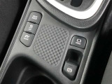各操作スイッチは使いやすい位置に配置されています。