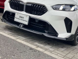 スポーテイーなデザインにも注目のMパフォーマンス製フロントスポイラー!