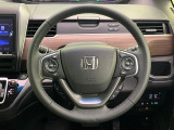 【純正革巻きステアリング】上質な革を使用することで、手にしっかり馴染みとても運転しやすいハンドルです♪