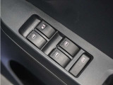 ◆パワーウィンドウスイッチ◆運転席から全席の窓の開閉操作を行うことが出来いつでも換気ができます!