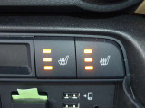 【シートヒーター】座面と背もたれをすばやく温め、寒い時期にも快適な運転環境を提供します。ゆったりと乗り心地の良い運転席です。長距離でもしっかりサポートしてくれます。