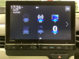 ワイド画面のナビゲーションはフルセグTV、インターナビ対応のGathers純正メモリーナビを搭載しています。Bluetoothオーディオ機能がありますので、スマートフォンなどの音楽も再生できます。