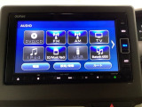 ドライブの必需品。見やすい・使いやすいHonda純正のメモリーナビを搭載しています。