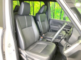 運転席シート廻りは使用感も少なく、良好な状態となっています。丁寧に使われていたことがよくわかりますね。