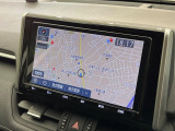 【純正9インチナビ】人気の純正ナビを装備しております。ナビの使いやすさはもちろん、オーディオ機能も充実!キャンプや旅行はもちろん、通勤や買い物など普段のドライブも楽しくなるはず♪