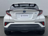 ハイブリッドのロゴマークがついてます