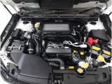 ■スバルと言えば水平対向エンジン。車体の低い位置に搭載されているので、万一の衝突時には、エンジンルームの下へ潜り込み、室内の乗員の被害軽減に貢献致します。