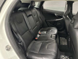 ナンバー付きの車両は公道試乗可能です(登録済未使用車など一部除く)。また、取り回しの確認など、広い場内でご試乗も可能です。お気軽に申し付けください。