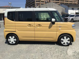 スライドドアで乗り降りも楽チン!