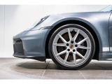 20/21インチ Carrera S ホイール搭載です。