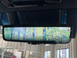 【デジタルインナーミラー】後席の大きな荷物や同乗者で後方が確認しづらい時でも安心!カメラが撮影した車両後方の映像をルームミラー内に表示。クリアな視界で状況の確認が可能です!