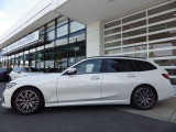 3シリーズツーリング 320i 