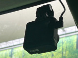 【ドライブレコーダー】ドライブレコーダー装備!走行中はもちろん、あおり運転や事故に遭遇した際、映像で記録し、万一のリスクに備えます。※記録用SDカードはお客様ご自身でご準備いただく必要があります。