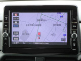 【ナビ】メモリーナビ(MM321D-L)付きです。目的地を設定すれば初めての場所でも簡単に行くことができます。もちろん音楽だって聴けちゃいます♪
