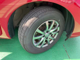 タイヤサイズは185/70R14社外アルミホイール付き!(夏タイヤ装着)冬タイヤ、ホイール注文も承っております☆