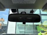 店舗にて現車の確認もいただけますので、お電話で在庫のご確認の上是非ご来店くださいませ。