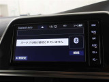 Bluetoothでのハンズフリー通話はもちろん、オーディオプレーヤー接続にももちろん対応しています。お手持ちのスマートフォンの音楽を車内でお楽しみいただけます。