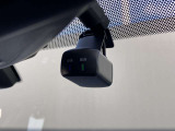ドライブレコーダー。映像と音声で運転を記録してくれるので万が一の時にも安心です。