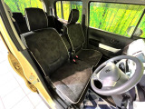 運転席シート廻りは使用感も少なく、良好な状態となっています。丁寧に使われていたことがよくわかりますね。