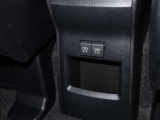 USBポートも2つ付いています!嬉しい装備ですよね♪