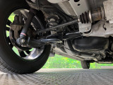 お車を安心してお乗りいただく為には、足回りの定期点検が欠かせません。サービスサポート(有償保証)では無料点検もご提供しており、安心のカーライフをお過ごしいただけるサポート体制が整っています。
