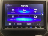 ワイド画面のナビゲーションはフルセグTV、インターナビ対応のGathers純正メモリーナビを搭載しています。Bluetoothオーディオ機能がありますので、スマートフォンなどの音楽も再生できます。