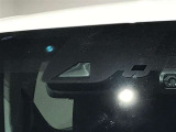 【衝突被害軽減ブレーキ】前方の車両や横断する歩行者などを検知した時、衝突回避や被害軽減をサポートします!!