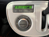 今お乗りのお車の価値が気になる方は、お気軽にお声がけください。査定士の資格を持ったスタッフが、丁寧に査定いたします