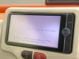 【純正ナビ】人気の純正ナビを装備しております。ナビの使いやすさはもちろん、オーディオ機能も充実!キャンプや旅行はもちろん、通勤や買い物など普段のドライブも楽しくなるはず♪