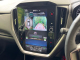 【マルチテレインモニター】車のフロントやサイドのカメラ画像を同時にモニター表示することで、悪路や狭い道を走行時でも周囲の状況確認ができ安心!本格SUVにうれしい装備です♪