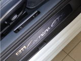 ポルシェセンター 中大阪認定中古車センター/正規ディーラーだからこそ出来る安心、安全、信頼の高品質の車両で御座います。