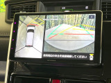 【パノラミックビューモニター】専用のカメラにより、上から見下ろしたような視点で360度クルマの周囲を確認することができます☆死角部分も確認しやすく、狭い場所での切り返しや駐車もスムーズに行えます。