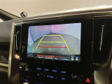 バックギアに入れると、このように後方が映し出されます!駐車の際とても安心!便利!最終確認はご自身の目と耳で必ず行ってください!