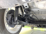 お車を安心してお乗りいただく為には、足回りの定期点検が欠かせません。サービスサポート(有償保証)では無料点検もご提供しており、安心のカーライフをお過ごしいただけるサポート体制が整っています。