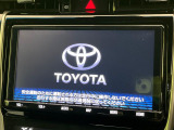 【大画面ナビ】人気の大型9インチナビを装備。存在感のある大画面はインパクト大!ナビ利用時のマップ表示は見やすく、テレビやDVDは臨場感がアップ!いつものドライブがグッと楽しくなります♪