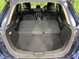 積み下ろしのしやすいデッキにはたっぷりと荷物を積み込んでいただけます。遊びから仕事まで、様々なシーンで頼れます♪