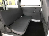 ゆとりある広々とした車内空間は、ドライブを始め買い物やレジャーなど、幅広く活躍します。一人でもみんなとでもお出かけを楽しみましょう!