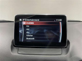 マツダ純正メーカーオプションナビ装備。