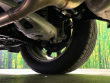 お車を安心してお乗りいただく為には、足回りの定期点検が欠かせません。サービスサポート(有償保証)では無料点検もご提供しており、安心のカーライフをお過ごしいただけるサポート体制が整っています。