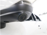 ■助手席側ドアミラーにはサイドビューカメラを装備。ドライバーの死角となりやすい車体左下側がきちんと確認できるので、幅寄せや狭い道でのすれ違いなどに効果を発揮します。
