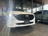 アダプティブLEDヘッドライト カメラや車速センサーと連動して、ハイ、ロー、ワイドローのLEDライトを常に最適な配光に自動制御する優れものです!