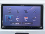 様々なオーディオソースがございます。運転中に好きな音楽を聴くことが可能です。