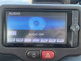 嬉しい装備です♪フルセグTV・DVD再生・Bluetoothオーディオに対応しています!!