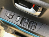 パワーウインド・電動格納付きドアミラースイッチは、ドアに集中☆