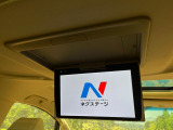 【フリップダウンモニター】大画面モニターで後席でもエンタメをお楽しみいただけます。小さなお子様にも大人気の装備です♪