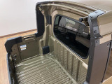 ハイゼットデッキバンの届出済未使用車が入庫しました!R8年式!走行5Km!CVT車です!電動格納ミラー、パワーウィンドー、クリアランスソナー、プッシュボタンスタート、キーフリーなど装備の1台です!!