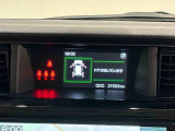 4.2インチの高精細な液晶に,ウオーニングやメンテナンスなどの運転情報を表示してくれるTFTカラーマルチインフォメーションディスプレイ。