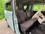 運転席シート廻りは使用感も少なく、良好な状態となっています。丁寧に使われていたことがよくわかりますね。