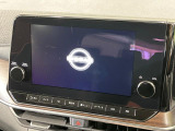 【メーカー純正ナビ】インテリアに溶け込むスタイリッシュな「専用設計」メーカーナビを装備♪視認性や操作性など基本性能にも優れ、より上質なカーライフをお楽しみいただけます。
